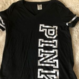 Victoria’s Secret PINK t-shirt